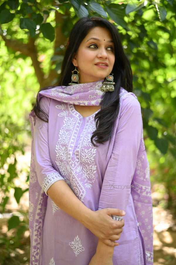 Blush lilac cotton embroidery suit sets