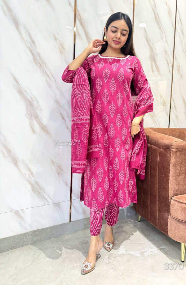 Bloom pink cotton discharge print suit sets