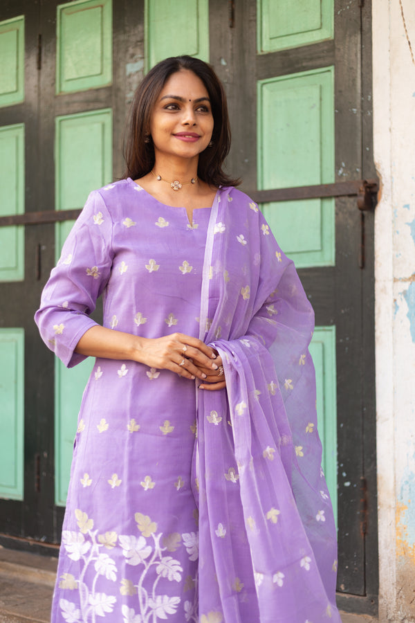 🪻🪻Lavender Woven Grace Bloom Jamdani Charm 🪻🪻