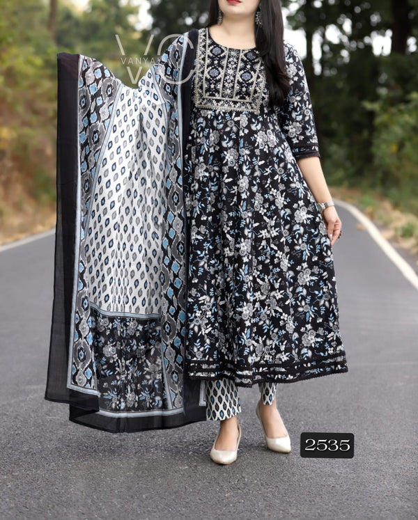 Norrish black anarkali suit sets-Buy1Get1
