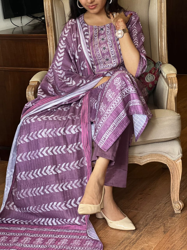 Wine self silk suit sets
