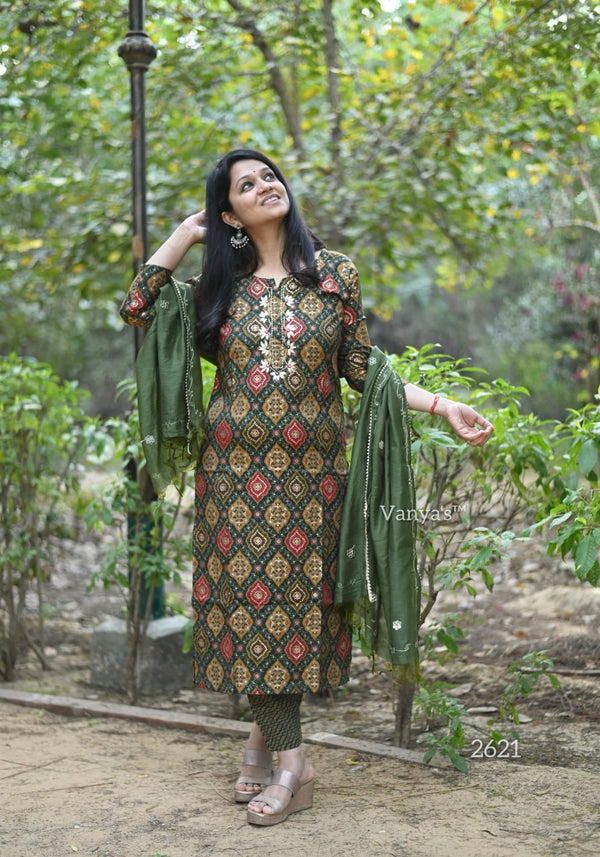 Olive Kashmiri Charm Kurta Set-green