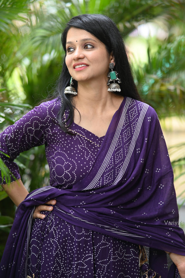 💛 💜 SharanyaDrape Yourself in Sunshine with this Flowing Anarkali Elegance 💛💜