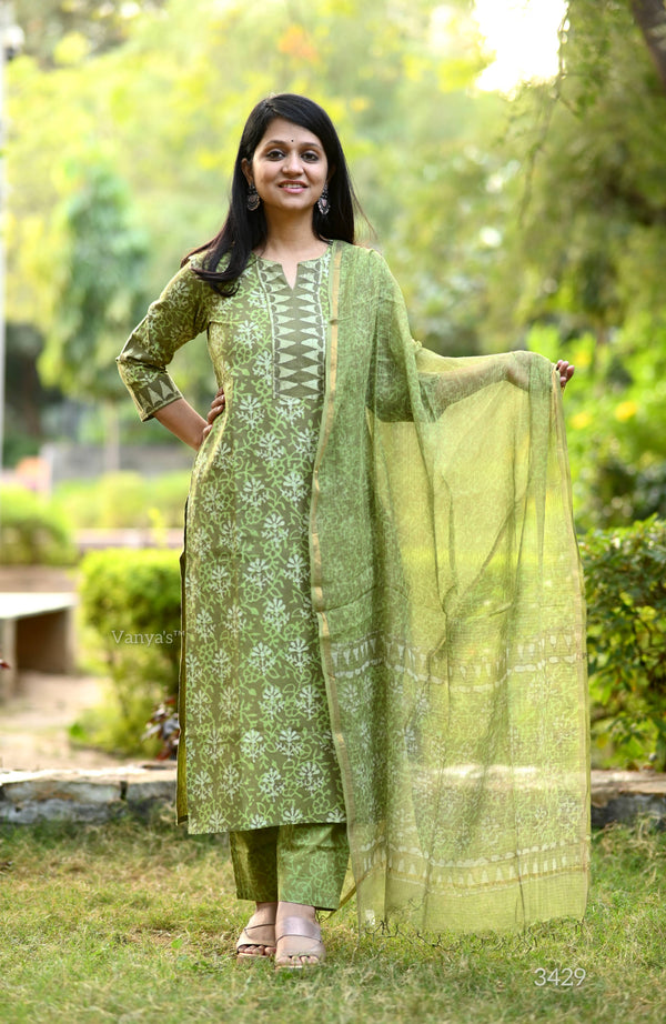 Nithila Bagru Hand Block Printed Suit Set