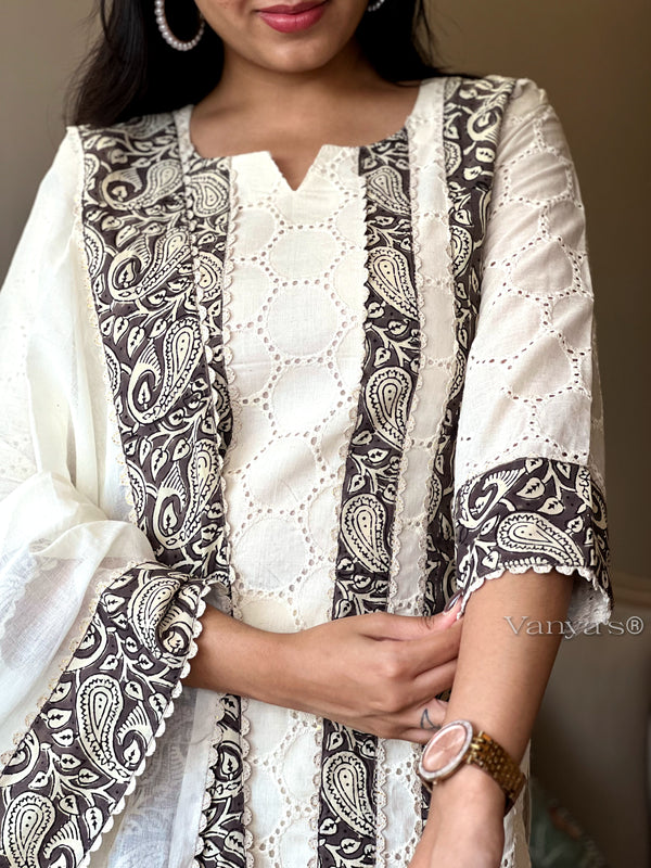 Midnight Cream schiffle suits sets