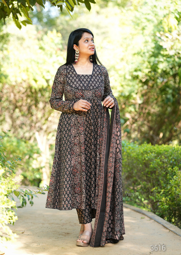 Manjiri Ajrak Cotton Anarkali Suit Sets- Black
