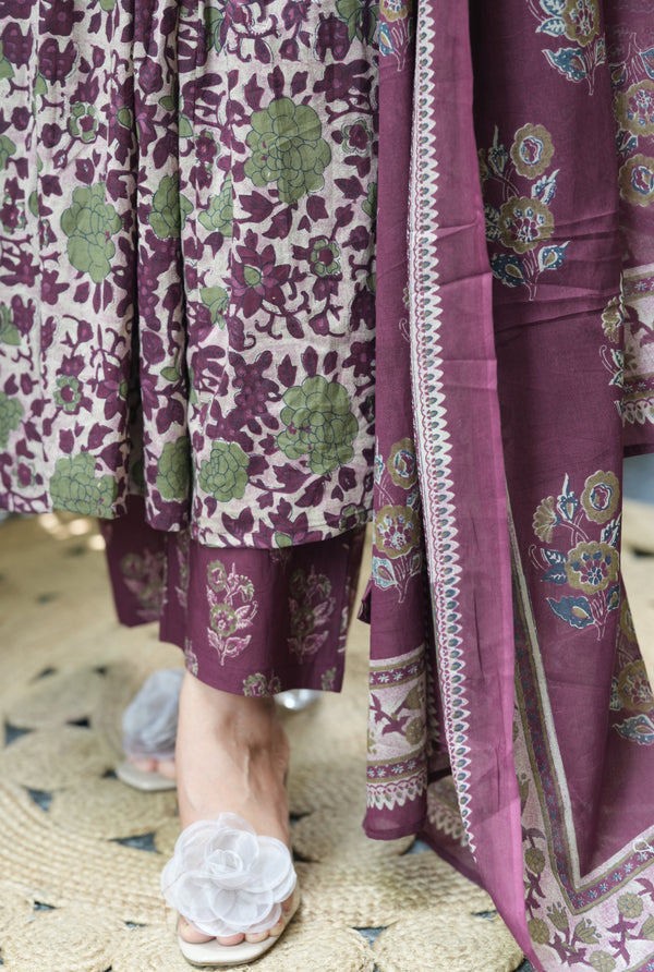 Ishita full sleeves cotton Anarkali suit sets