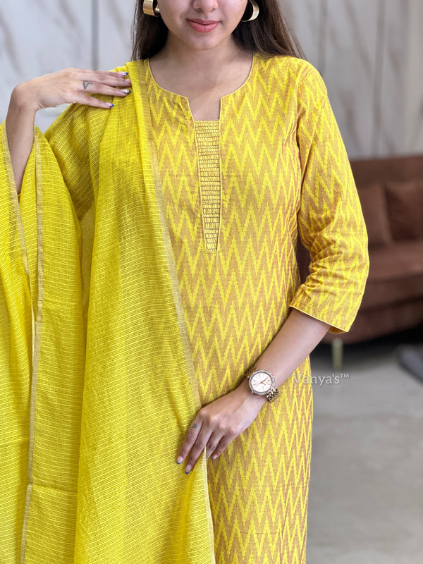 Ikkath yellow handloom cotton-buy1get1