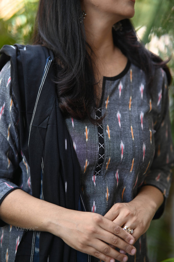 Pochampally Tejasvini Ikkat Cotton Suit Set