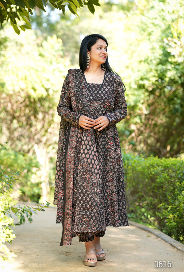 Manjiri Ajrak Cotton Anarkali Suit Sets- Black