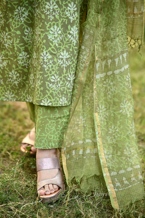 Nithila Bagru Hand Block Printed Suit Set