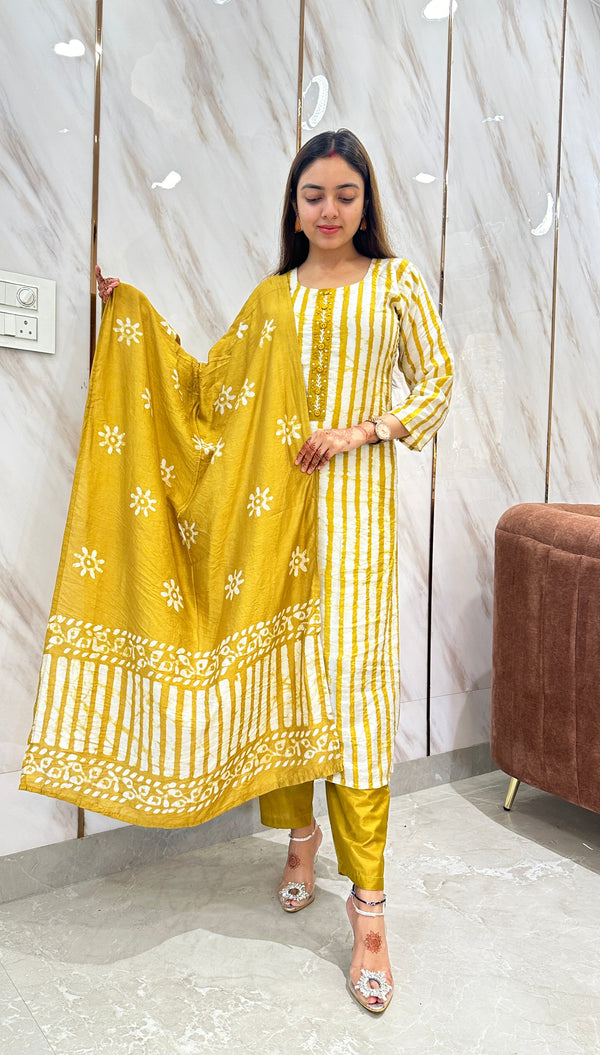 Yellow batik silk suit with lining